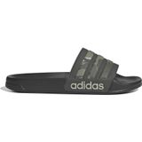 Adidas adilette shower badslippers in de kleur zwart.