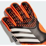 Adidas predator match fingersave keeperhandschoenen in de kleur zwart.