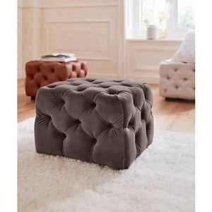 Guido Maria Kretschmer Home&Living Polsterhocker »Kalina«, mit klassischer Chesterfield-Knopfheftung, passend zur Serie ""Kalina