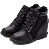 LASCANA Sneaker, Freizeitschuh, Halbschuh mit innenliegendem Keilabsatz, Spitzendetails