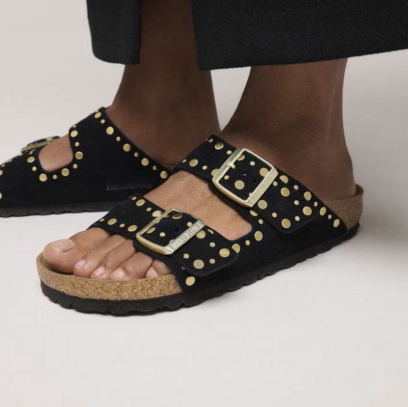 BIRKENSTOCK - Arizona Rivet - Slippers - Zwart