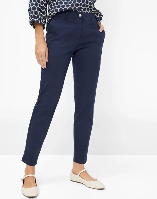 Stoffen broek met verkorte pasvorm, model 'MARON'