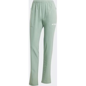 Adidas - Multi Essentials Pants - Groen - Damesbroek