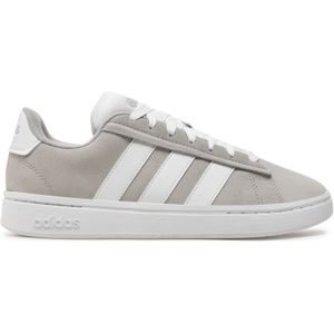 adidas Sportswear Grand Court Alpha 00s Sneaker Herren IH3847 - clay/core black/gum 3 42 für Herren, grau, Gr. 45 ⅓ EU / 10,5 UK