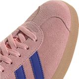 adidas Originals - GAZELLE - Sneakers - Semi Pink Spark / Lucid Blue / Pure Sulfur - Leer