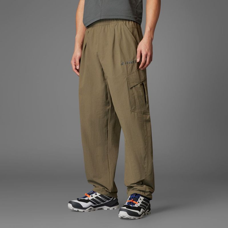 adidas - Terrex Cargo Pant - Wandelbroek - Khaki - Gemaakt van Gerecycled Materiaal