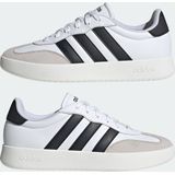Sneaker mit Schnürverschluss