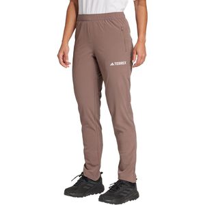 adidas - Multi Essentials Stretch - Sportbroek - Bruin