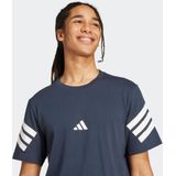 adidas - M FI 3S REG T - T-shirt - Aurora Ink - Korte Mouwen