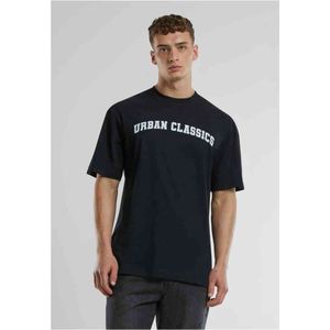 Urban Classics - UC College Logo Tall Heren T-shirt - Zwart