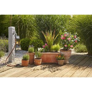 Gardena startset voor bloempotten M automatic: De praktische Micro-Drip-systeem startset met bewateringscomputer voor 7 potplanten en 3 plantenbakken, 13002-20, 43.5 x 11 x 44 cm