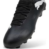 PUMA Future 7 Play Fg/Ag voetbalschoen voor heren, Puma Zwart Puma Wit, 42 EU