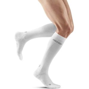 CEP - Ultralight Compressiekousen v3 - Compressiekousen - Wit - Ademend Materiaal