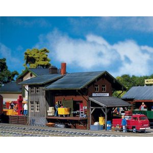 FALLER Goederentrein modelbouwset met 98 onderdelen 209 x 82 x 90 mm I modelspoorbaan accessoires H0 gebouw I modelspoorweg H0 magazijn