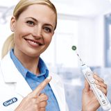 Oral-B B�rstenk�pfe CrossAction 8 St�ck