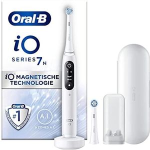 Oral-B IO 7 Elektrische tandenborstel met magneettechnologie en 2 borstels, 5 poetsmodi voor tandverzorging, display en reisetui, ontworpen door bruin, albastwit