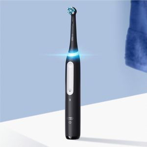 Oral B iO 4 Volwassene Roterende tandenborstel Zwart