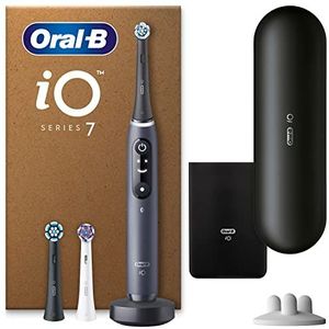 Oral-B iO Series 7 Plus Edition Elektrische Tandenborstel Plus 3 Tandenborstels met Bleken, Magnetisch etui, 5 poetsmodi, recyclebare verpakking, cadeau voor mannen en vrouwen, zwart