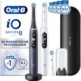 Oral-B iO 8N - Set van 2 Elektrische Tandenborstels Zwart en Wit, 3 Opzetborstels, 1 Reisetui, Ontworpen door Braun