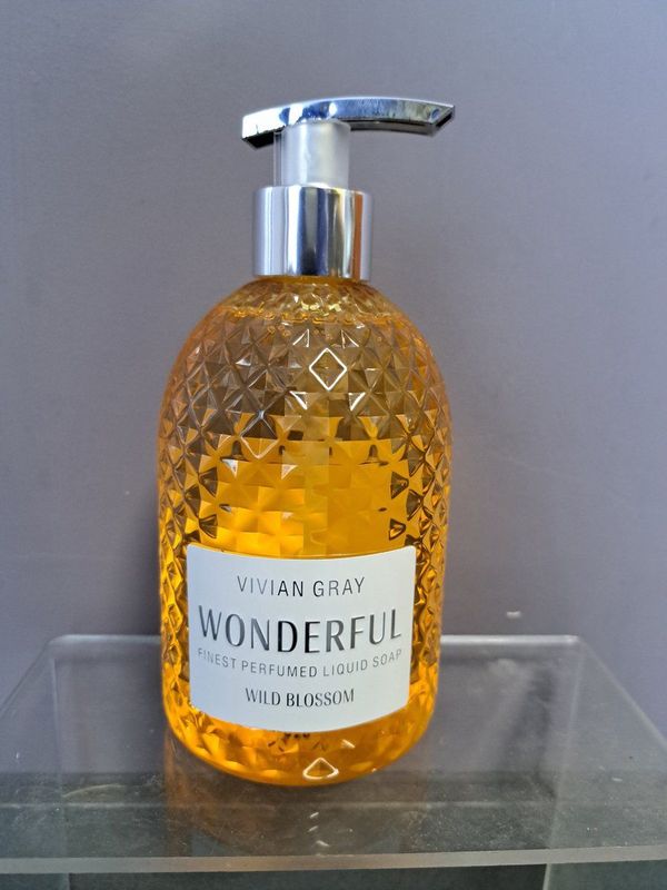 Vivian Gray Wonderful Wild Blossom geparfumeerde vloeibare zeep 500 ml
