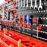 Gereedschapswand - Geperforeerd - Inclusief 65 Gereedschapshouders en 28 Stapelboxen