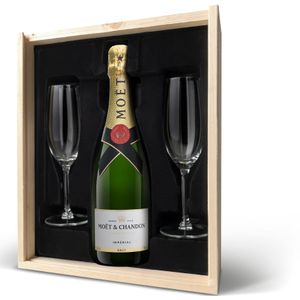 Champagnepakket met glazen - Moët & Chandon Brut - Gegraveerde deksel
