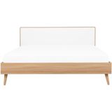 Bed bruin 140 x 200 cm houten look met lattenbodem wit hoofdbord klassiek