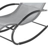 Tuinligstoel lichtgrijs staal polyester met armleuningen, hoofdsteun en schommelfunctie modern
