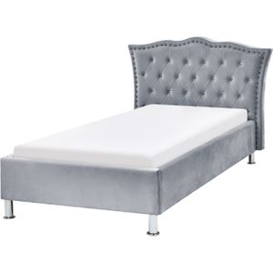 Beliani - Bett Grau Samtstoff mit Lattenrost 90 x 200 cm Hohem Kopfteil Knopfheftung Chesterfield-Stil Glamourös Schlafzimmer Ausstattung Möbel