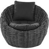 Tuinstoel zwart rotan wicker riet met polyester kussen modern ontwerp buiten lounge meubels