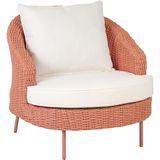 Tuin fauteuil met voetenbank roze kleur witte kussens PE rotan boho ontwerp buiten tuin tuinstoel