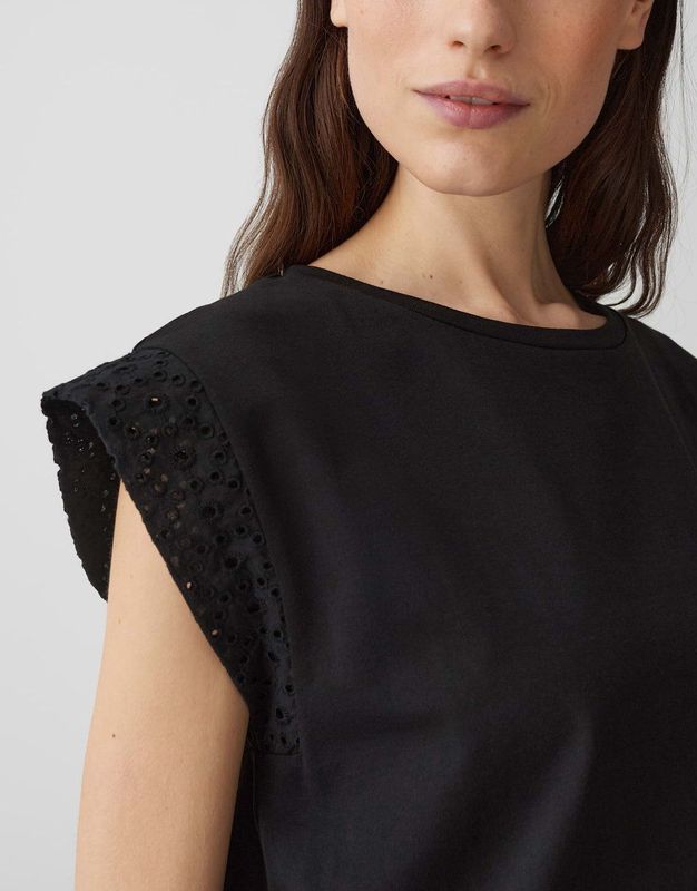 Opus - T-shirt - Zwart - Katoen - Kapmouwen met Broderie Anglaise