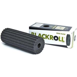 BLACKROLL® MINI FLOW, kleine foamroller voor zelfmassage van armen, benen en voeten, draagbare massage roller voor onderweg, 15 x 6 cm, zwart