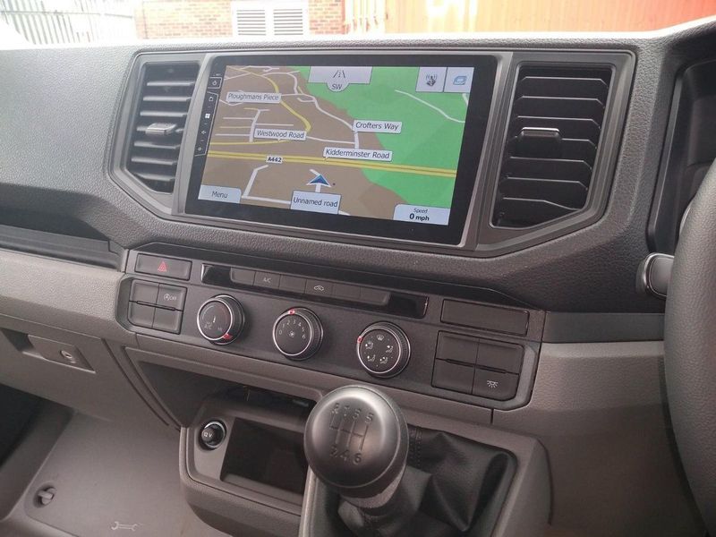 Dynavin Navigatie VW Crafter vanaf 2017 touch Screen parrot carkit draadloos apple carplay android auto TMC