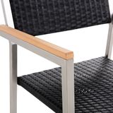 Tuinset tafel en 8 stoelen zwart RVS wicker zwart gepolijst graniet driedelig tafelblad houtlook armleuningen