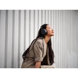 Sennheiser - Momentum 4 - Draadloze Hoofdtelefoon - Zwart - Materiaal: Kunststof