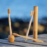 Pandoo - Set van 4 Handtandenborstels - Bamboe - Milieuvriendelijk - Veganistisch