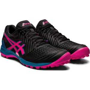 Asics field ultimate ff in de kleur zwart.