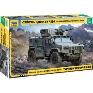 1:35 Zvezda 3648 Typhoon VDV 4x4 K-4386 - Armored car Plastic Modelbouwpakket