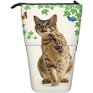 351 Potlood Case Mooie Kat Krabben Vliegende Kleurrijke Vlinders Groene Bladeren Decoratie Staande Pen Houder Lichtgewicht College Make-up Tas Gepersonaliseerde Meisjes Pen Pouch, Etui 2199, Eén maat