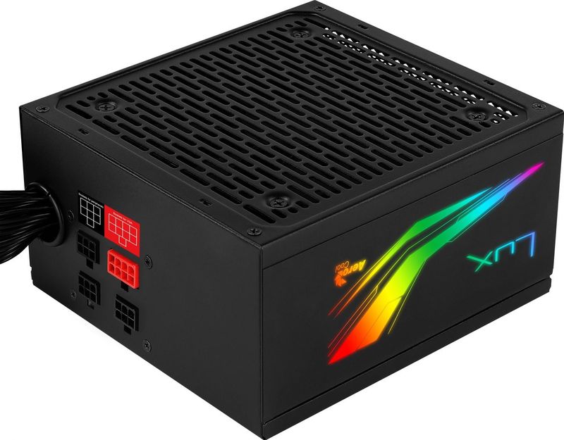 AeroCool LUX RGB 650M Voeding 650 W 20+4 pin ATX Zwart (650 W), PC-voedingseenheid, Zwart