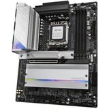 Moederbord - Socket AM5 - Ondersteunt DDR5 - 4 Geheugenslots - Wi-Fi 6