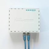 Router Mikrotik RB750Gr3