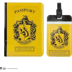 Cinereplicas Harry Potter - Set van label en paspoorthoes Huffelpuf - Officiële licentie