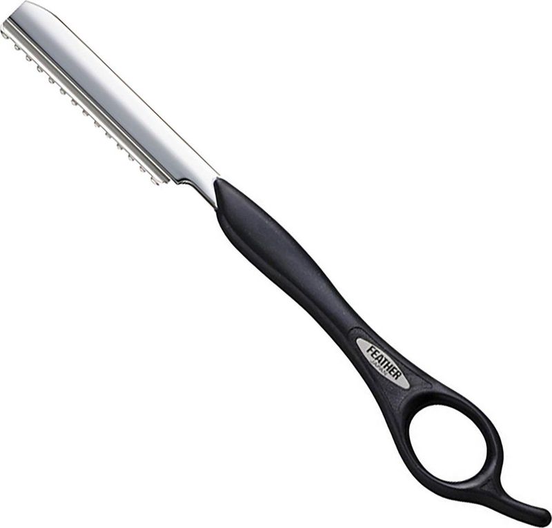 Feather Styling Razor Kort Zwart