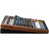 Tascam Model 12 Mengpaneel - 10 Kanalen - Podcast Features