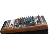 Tascam Model 12 Mengpaneel - 10 Kanalen - Podcast Features