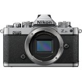 Nikon Z fc spiegelloze camera in DX-formaat (20,9 MP, OLED-zoeker met 2,36 miljoen pixels, 11 frames per seconde, hybride AF met focusassistent, ISO 100-51.200, 4K UHD-video)