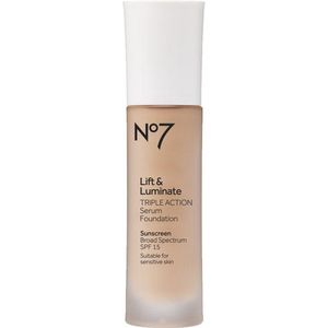 No7 - Lift & Luminate - Foundation - SPF15 - 30ml