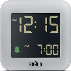 Braun Digitale reiswekker met sluimeren, compact formaat, negatief LCD-scherm, snelle set, Crescendo piepalarm in grijs, model BC08G.